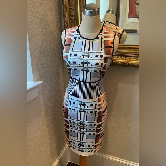 Clover Canyon Neoprene Digital Print Sheath Dress Medium Excellent Condition - Picture 3 of 15